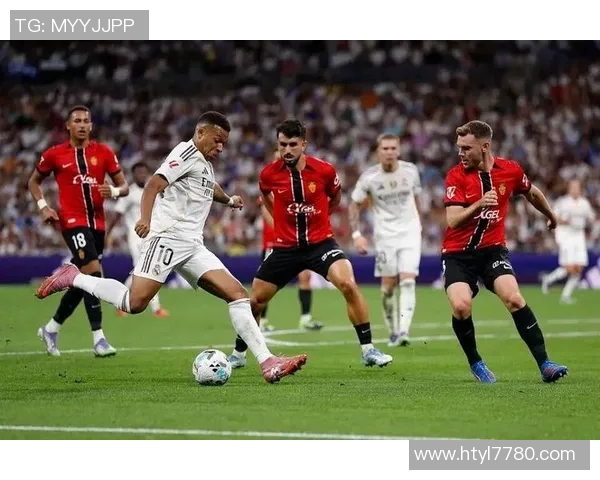 皇马三连不胜揪心：危机中的反思与逆转希望